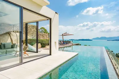 Image de Villa de luxe avec 4 chambres et vue magnifique sur la mer