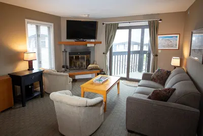 Image de Condo skis aux pieds à Okemo | Wi-Fi gratuit, accès à la piscine