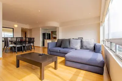 Image de 1404 - Luminous 2br Apt w/Stunning Views @CapitaliaLiving