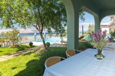 Image de Appartement א Senj Lika-Karlovac avec piscine privיe