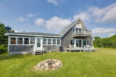 Image de Nouveau! Shorefront House w \/ Views, 14 Mi à Acadia Np!