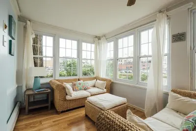 Image de Le Porch avec appartement Lakeview à pied de Asbury Park