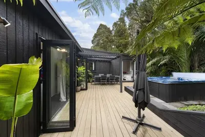 Élégante petite maison à Waitakere
