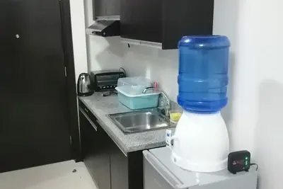 Image de Studio avec accès à la piscine et au gymnase, WiFi, douche chaude, cuisine