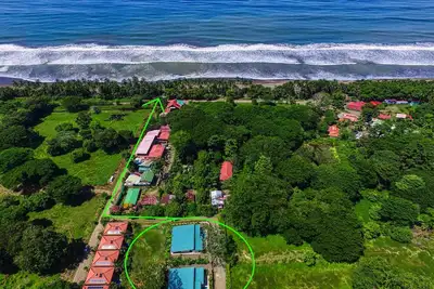 Image de Location pour grand groupe - 2 nouvelles maisons côte à côte à quelques pas de la plage, bars, restaurants!