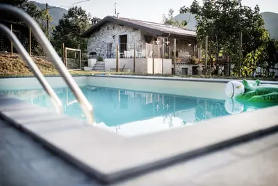 Image de Ferme avec piscine - pour 7 adultes + 4 enfants