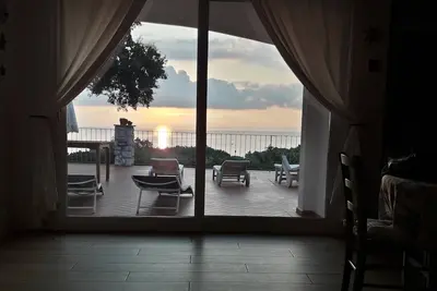 Alba a straccoligno maison jumelée rénovée grand jardin 8 p let