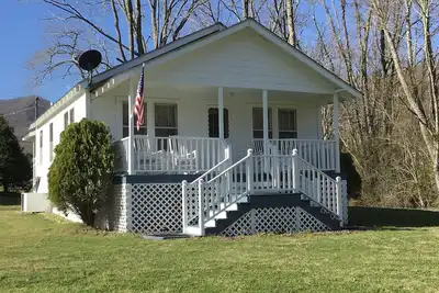 Image de Grist Mill Crossing Cottage, vallée de Stecoah, Caroline du Nord