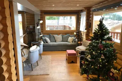 Image de Chalet 3* de Charme à Courchevel – 6 Chambres, 15 Pers. , Près des Pistes et Centre de La Tania