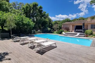 Image de Villa au calme sans vis-à-vis piscine chauffée.