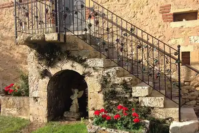 L'Appartement - Grange en pierre transformée, endroit idyllique, 5 couchages, WiFi gratuit