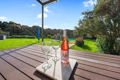 Image de Courtside Quarters - Maison de vacances Waihi Beach