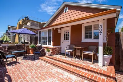 Image de Great Family Spot, 2 pâtés de maisons de la plage, parking, situé dans le centre, grand patio privé, 3bd / 2bath