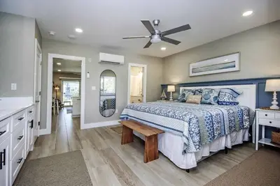 Image de Colonnades Condominium C-41