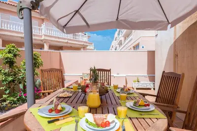 Image de F06 Logement Costa Sol, Grande terrasse etPiscine