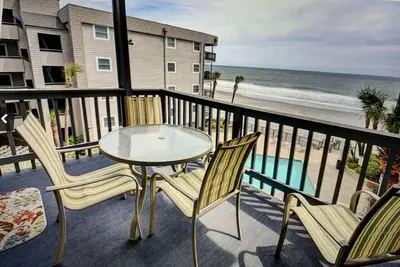 Sur la plage! Garden City Murrells Inlet Myrtle Beach à 3 pas \/ 3 bains W \/ D à quelques pas
