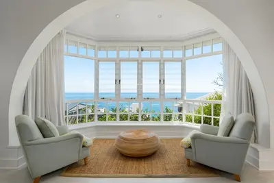 Image de Spectacular Clifton Villa
