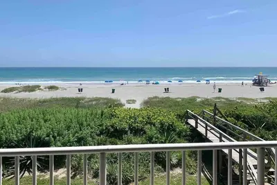 Image de Direct Oceanfront - Great View And Location