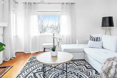 Image de 1 Bedroom Art Deco Apt With Study