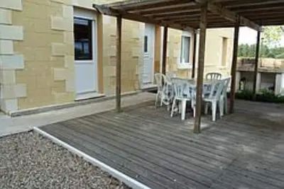 Image de Gîte Perrier Montpon-Ménestérol, au calme, à 400 mètres de la rivière