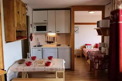 Image de Beau 2 Pieces Pour 4 Personnes Bien Equipe Dans Un Quartier Calme