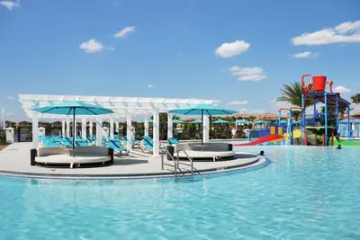 Image de Promos Dispo  # Westside-Windsor 8 8 6 Bed Bath Pool Villa