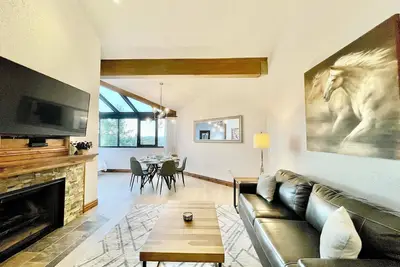 Image de Dernier étage Silver King Hotel Condo! 1bd / 2ba - Slps 4