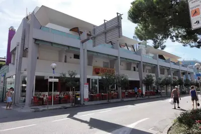 Image de Appartement de vacances dans un emplacement central avec climatisation