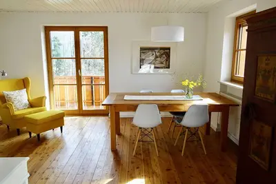Image de Ferienwohnung Florina 2 Schlafzimmer, Küche, großer Balkon mit schöner Aussicht, 80qm