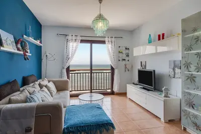 Image de Appartement de charme Abuelo Miguel sur la plage avec terrasse sur le toit, vue sur l'océan et Wi-Fi