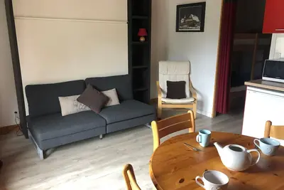 Image de Studio 2* lumineux avec balcon, parking et WiFi à Brides-les-Bains
