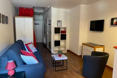 Image de Studio avec Balcon Sud, Wi-Fi et Parking Couvert, Centre Brides-les-Bains