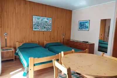 Image de Studio pour 2 avec balcon, WiFi et parking à Brides-les-Bains