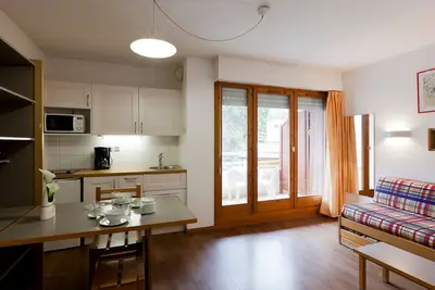 Image de Studio Confortable pour 2 Personnes avec Balcon, Proche Télécabine et Spa à Brides-les-Bains