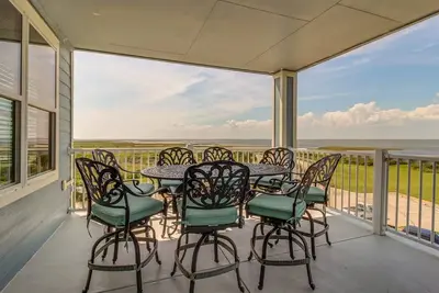 Image de Nouveau Sea Forever, Condo Pointe West Resort au bord de la baie, bienvenus avec vue sur le chien!