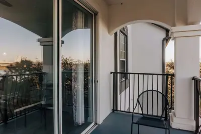 Image de Vista Cay 2 + 2 condo récemment rénové