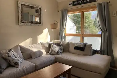 Image de 2br condo Ski-in / ski out Snowbrook.