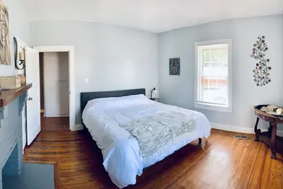 Image de Maison récemment rénovée avec yoga gratuit