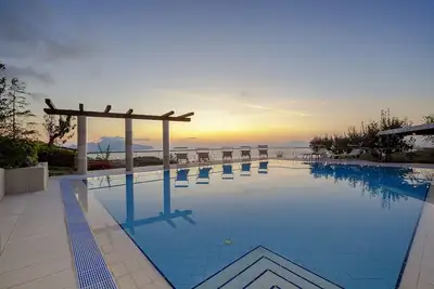 Image de Amore Rentals - Villa Elia with Private Pool, Sea View, Terraces, Parking and Garden