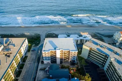 Image de 2 Br OceanFront Condo 81st St. S