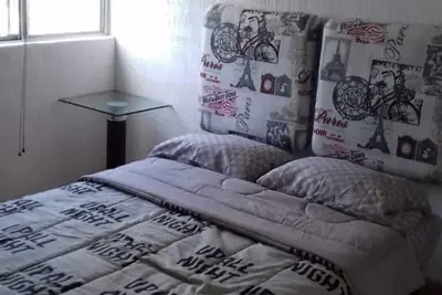 Image de Appartement avec 2 chambres 2 salles de bain salle à manger avec climatiseurs
