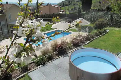 Image de Appartement de vacances avec piscine et jardin dans la campagne de Lucques