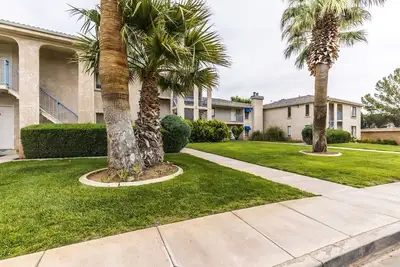 Image de Magnifique 2 Bd, 2 Bath Condo à Sports Village