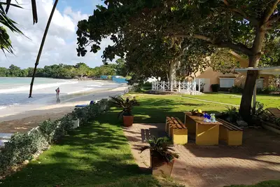 Image de Villa sur la plage. Charmant, pittoresque 3 chambres Ă Cannon Villas Ocho Rios