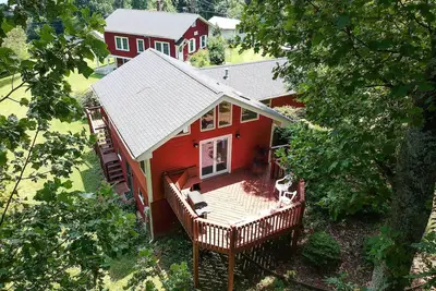 Image de Nouveau! Hendersonville Studio w / Vues Mtn & Fire Pit!
