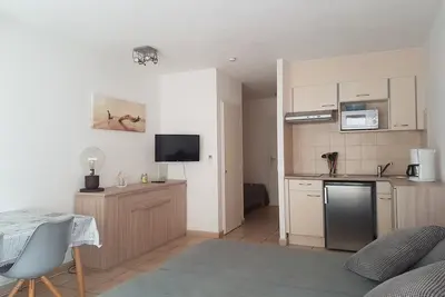 Image de Studio Climatisé 2/3 Pers - Proche Plage et Commerces - Wifi Gratuit