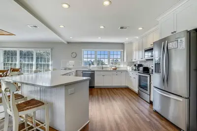Image de Petit seulement 1 pâté de maisons de l'accès à la plage - 4 Br - 8 personnes