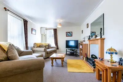 Image de The Cottage - Deux Chambres Maison, Couchages 4