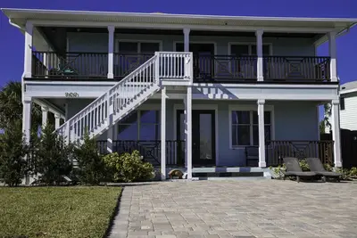 Image de 6 chambres Ocean View Home situé sur North Beach Nsb! ! Amenez toute la famille!