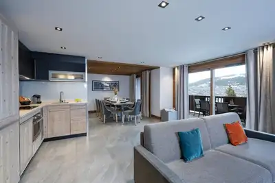 Image de Wifi, vue montagne, remise en forme, piscine, sauna, hammam, balcon, parking, télévision